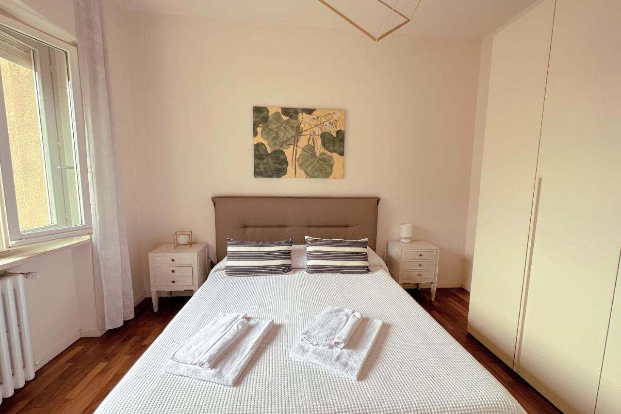 La Casa Di Paola E Betti Apartment Алба Екстериор снимка